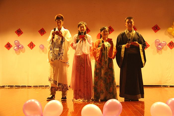 2013级唐文治书院、文学院迎新晚会