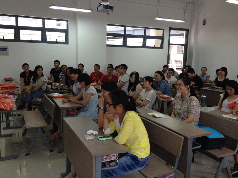 坚守梦想，携手并进